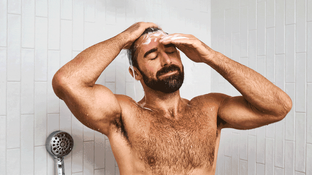 Dr. Squatch Fresh Falls Shampoo being used